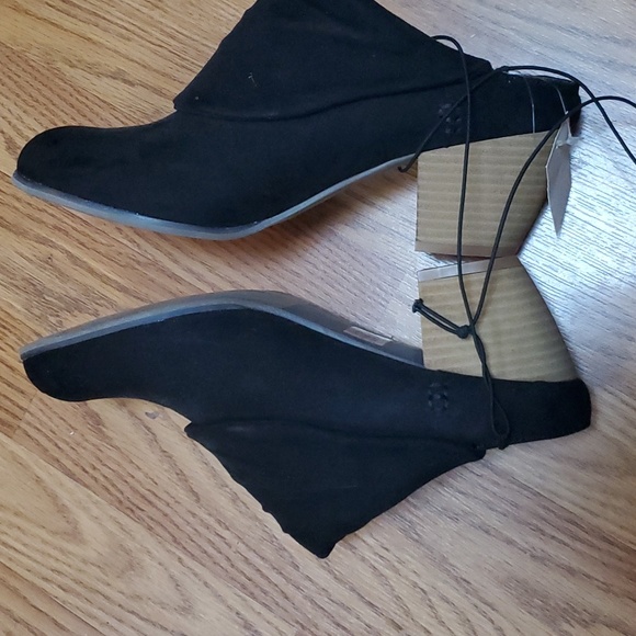 Black  dolce mojo moxy size 10M - Picture 2 of 2